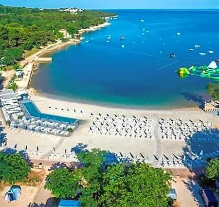 West Coast Mobilhome With Xxl Terrace * Poreč