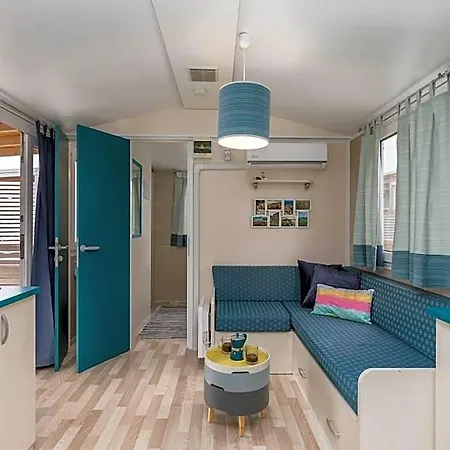 Hotel West Coast Mobilhome With Xxl Terrace Poreč